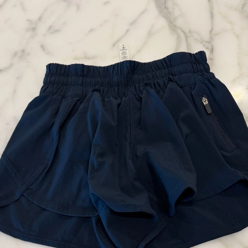 Lululemon navy shorts never worn tracker shorts 4” - Picture 1 of 3